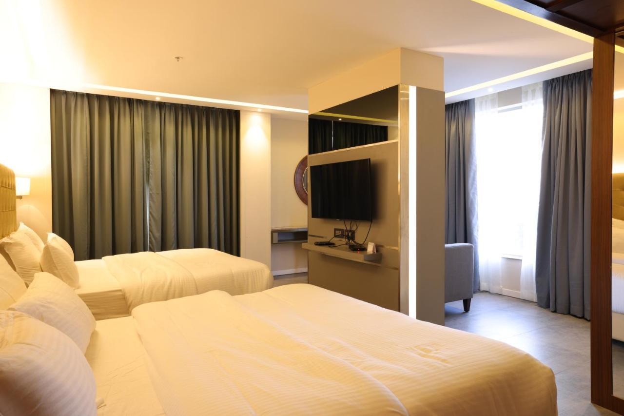 Hotel The Sea View, منغالور المظهر الخارجي الصورة