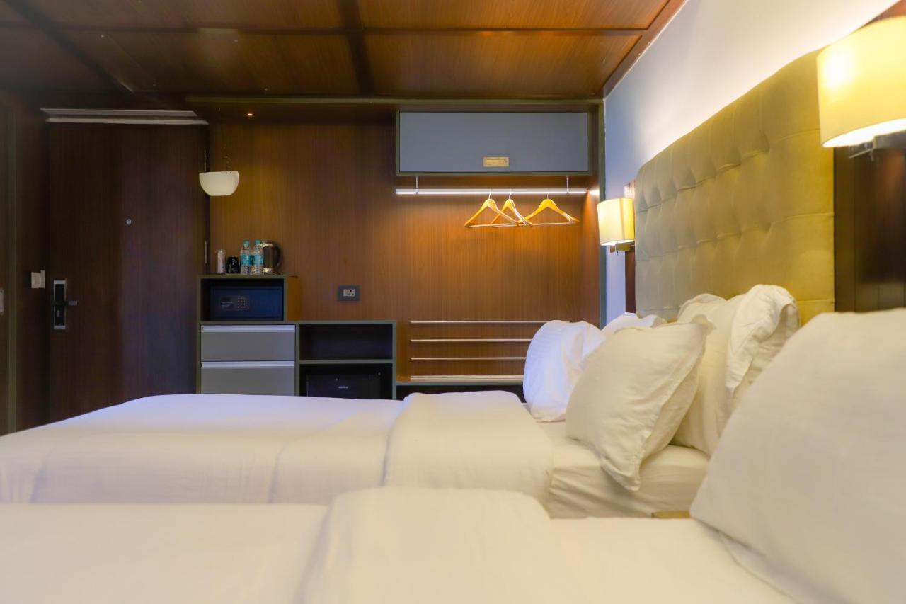 Hotel The Sea View, منغالور المظهر الخارجي الصورة