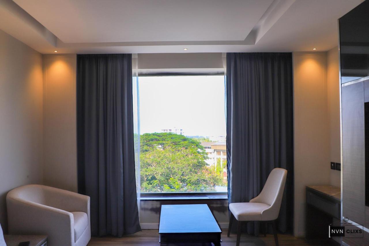 Hotel The Sea View, منغالور المظهر الخارجي الصورة