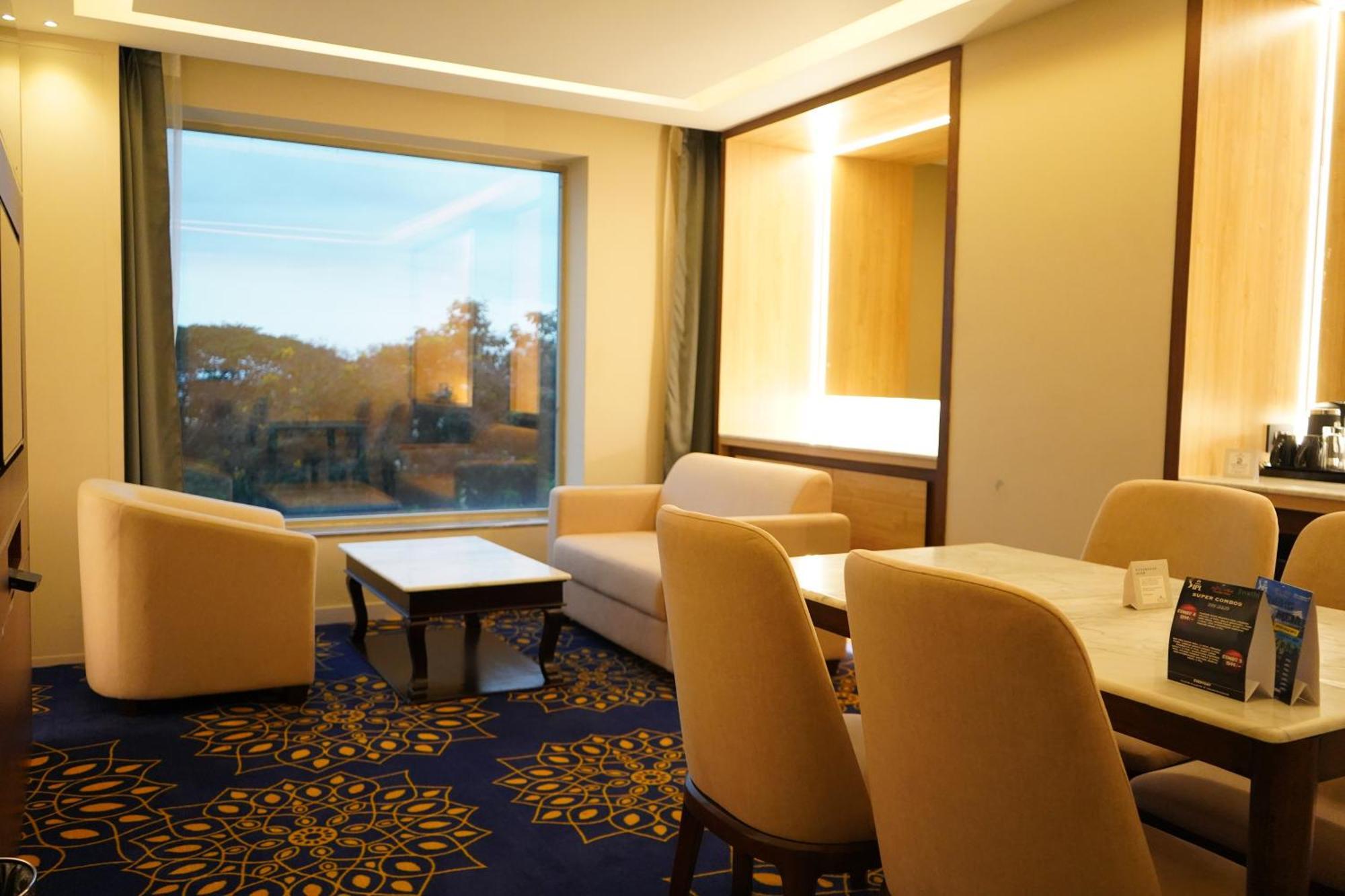 Hotel The Sea View, منغالور المظهر الخارجي الصورة